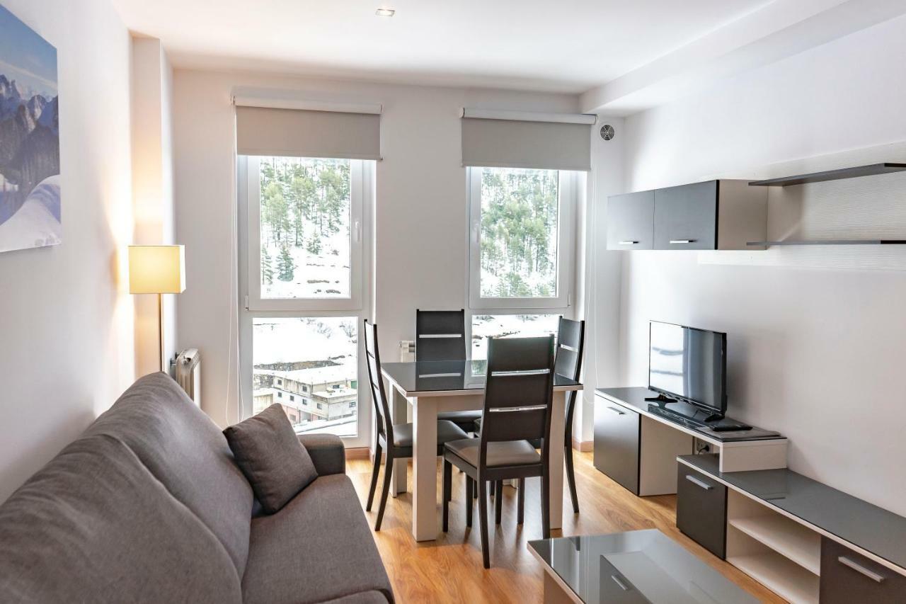 Luxury The Lodge Arinsal Ribasol Park Buitenkant foto