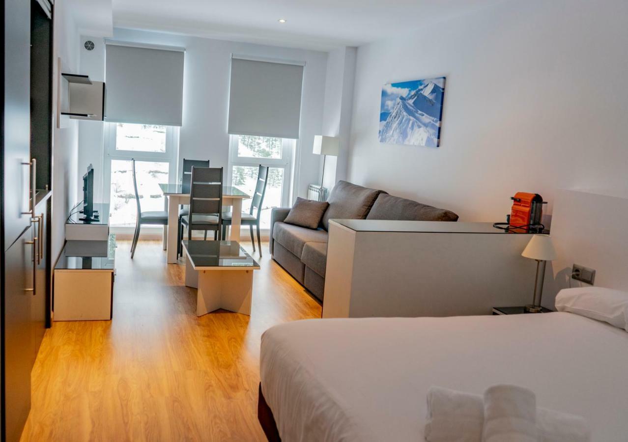 Luxury The Lodge Arinsal Ribasol Park Buitenkant foto